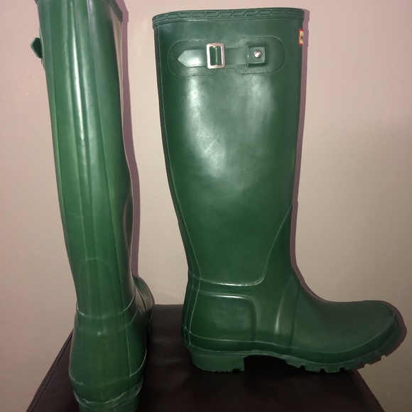 SOLD🚫 Hunter Original Tall Wellington Rain Boots - Picture 1 of 3